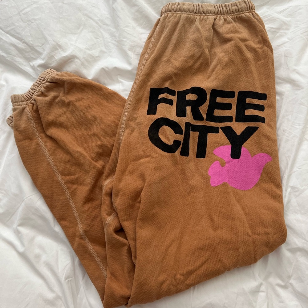 FREECITY Let's Go Sweatpants
